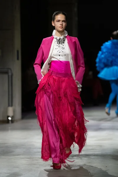 Look 57